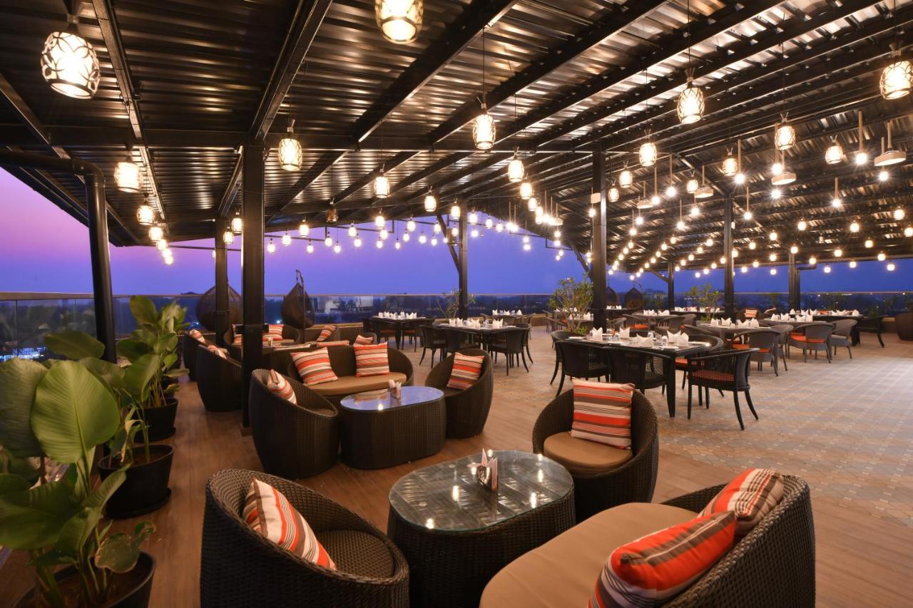 The Fern Habitat, Candolim, Goa Экстерьер фото